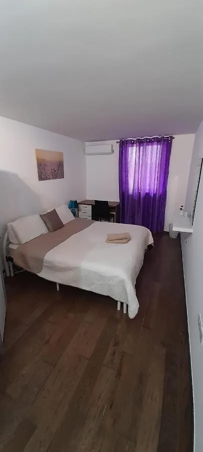 Moorea Mansions Sliema 0*,  Malta