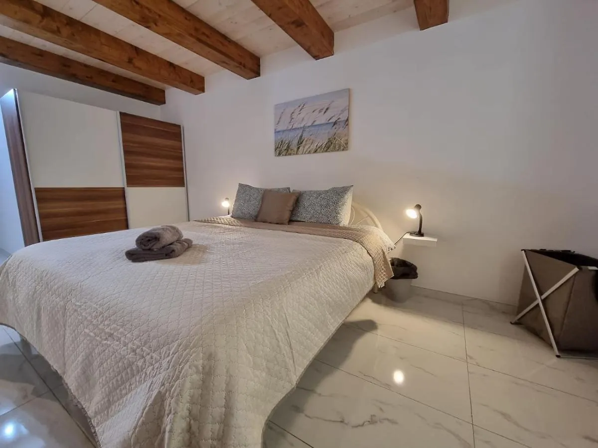 Moorea Mansions Sliema 0*,
